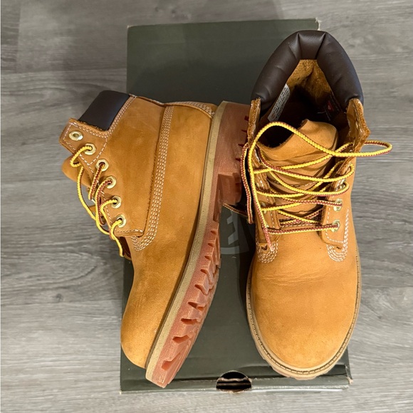 Timberland - Picture 3 of 4